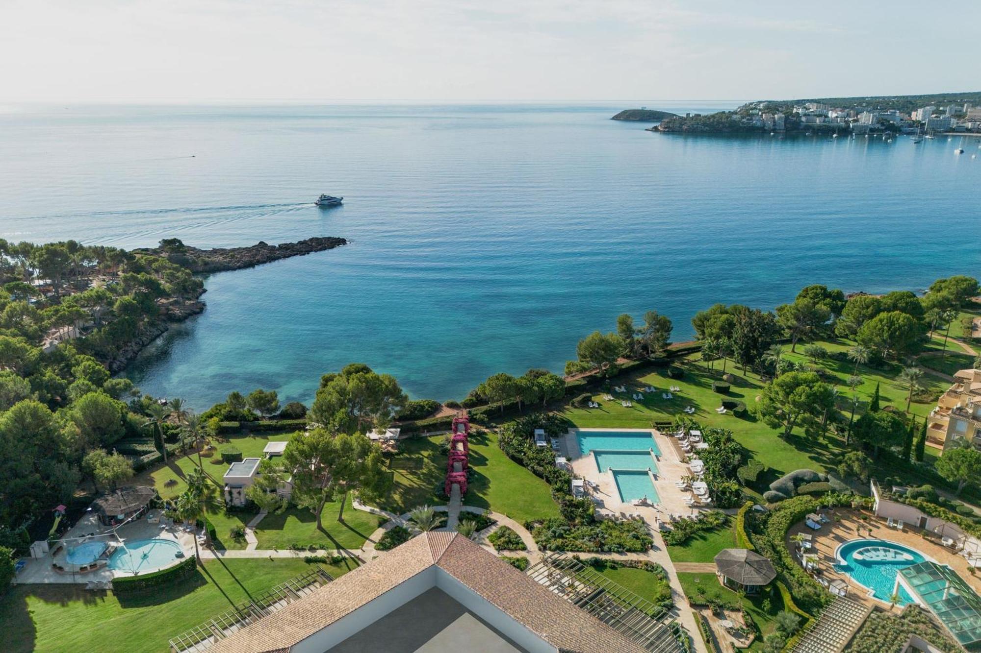 The St. Regis Mardavall Mallorca Resort Пальманова Екстер'єр фото