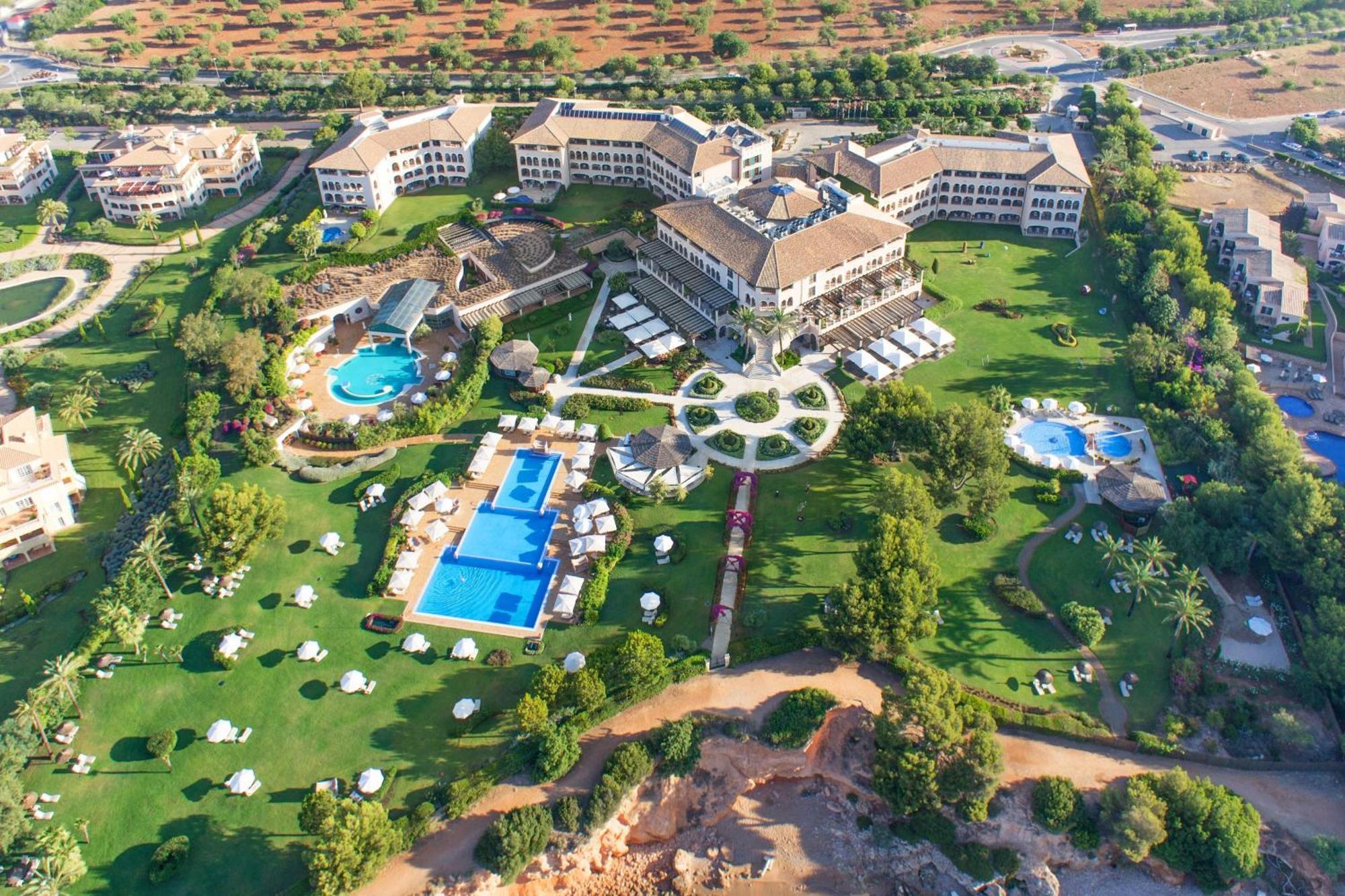 The St. Regis Mardavall Mallorca Resort Пальманова Екстер'єр фото